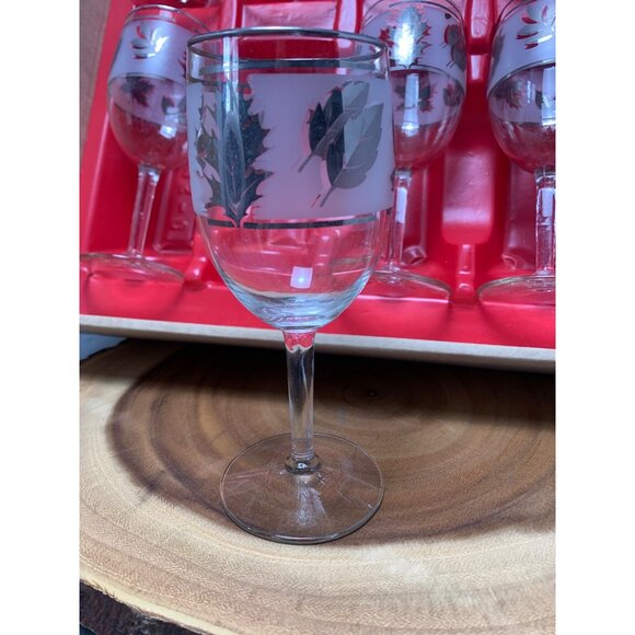 Set of 8 Vintage Libbey Silver Foliage 10 Oz Goblet Wine Glasses In Original Box - Picture 8 of 10